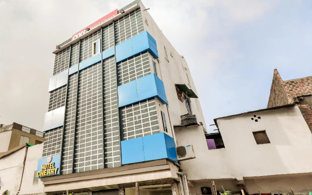 Hotel Cherry by OYO Rooms
