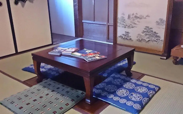 Kyo Machiya Guest House Makuya