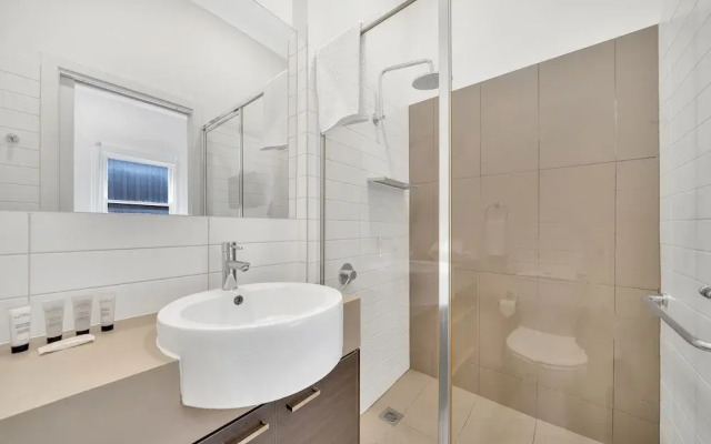 113 Hoddle