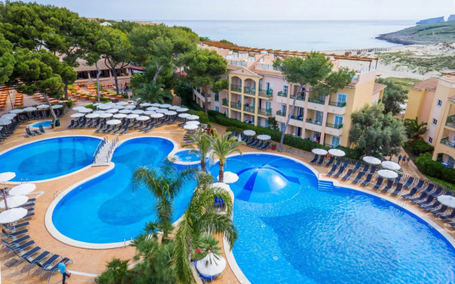 Zafiro Cala Mesquida Hotel