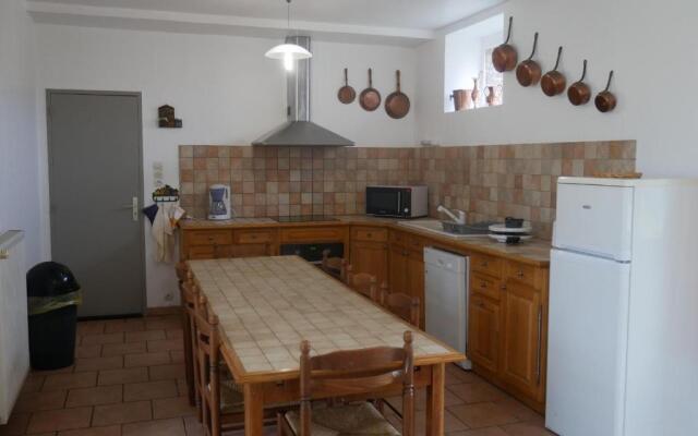 Gîte Ouzouer-sur-Trézée, 4 pièces, 8 personnes - FR-1-590-144