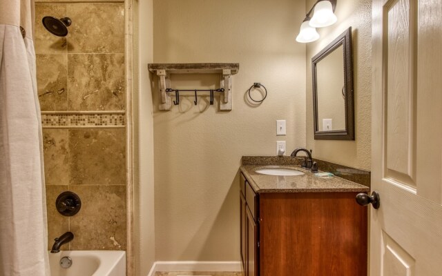 Deer & Doe by HoneyBearCabins