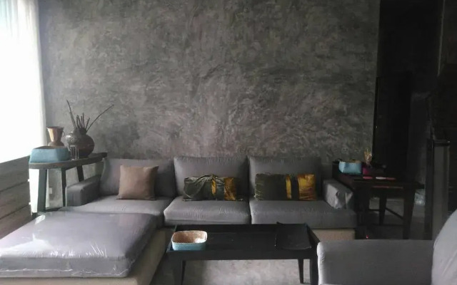 Phuchada Residence