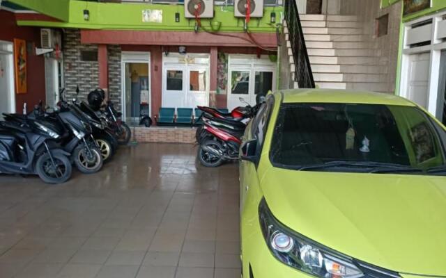 OYO 90753 Graha Sekar Wangi