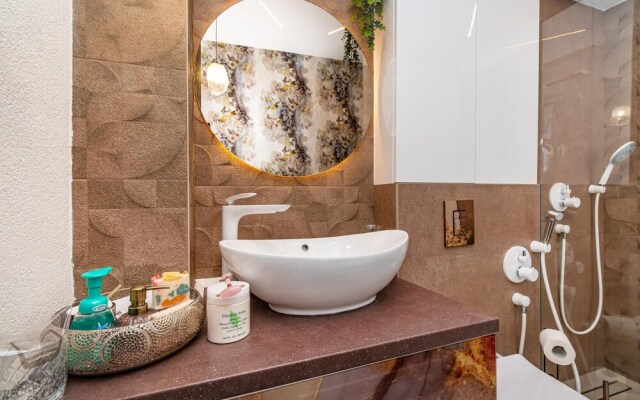 Amazing Apartment in Zadar With Sauna, Wifi and 2 Bedrooms