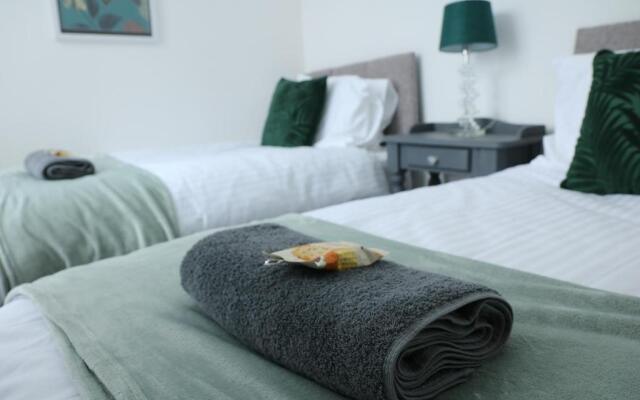 Ideal Lodgings in Bury - Whitefield