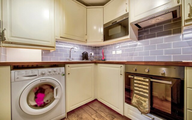 Gorgeous Modern Apartment in Canonmills