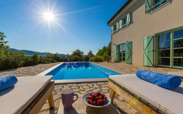 Tribalj in Tribalj with 3 bedrooms and 3 bathrooms