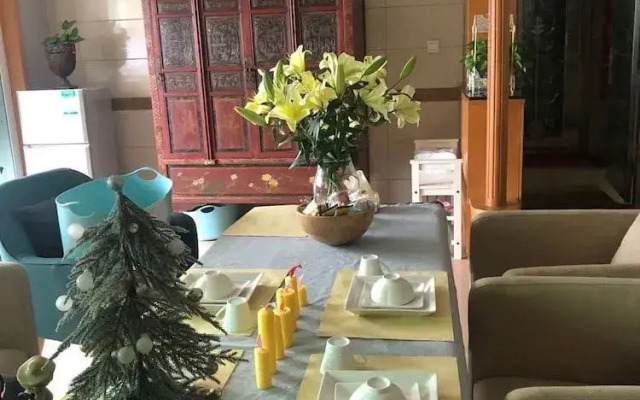 LaozhouJia Hostel