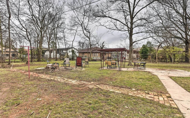 3 Mi to Downtown: Family-friendly Birmingham Home