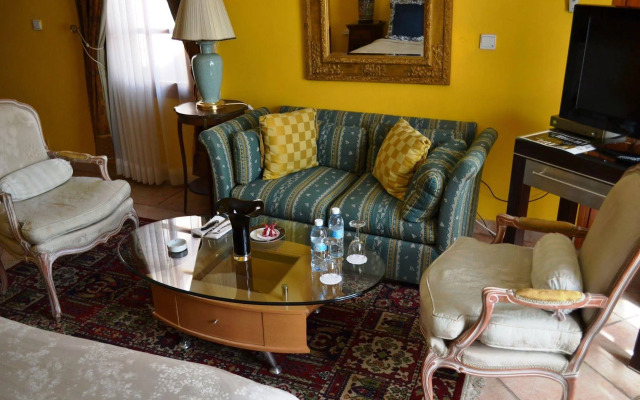 Palacio Domain Luxurious Boutique Hotel