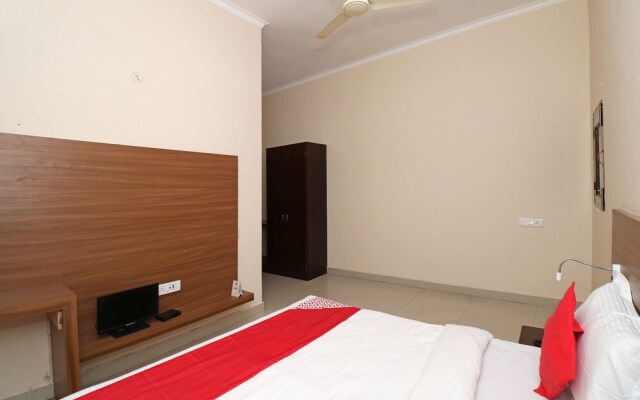 OYO 23652 The Retreat