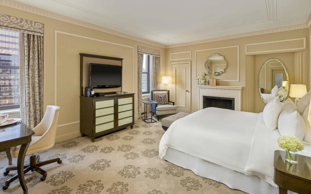 Fairmont Hotel Vancouver