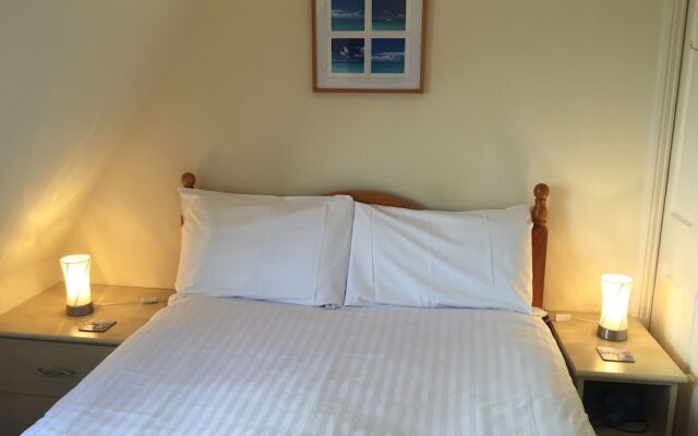 Barbican Reach Bed & Breakfast - B&B