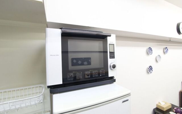 Ko's Apartment, Shibuya Station