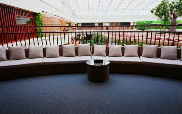 Changchun Yinhe Hot Spring Club Hotel
