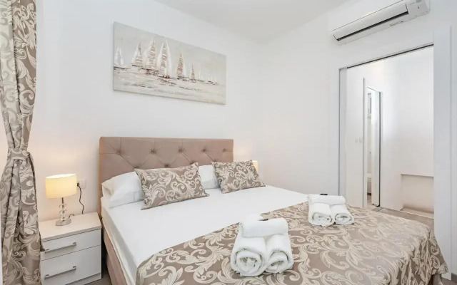 Apartment Sendi 5 min from the beach