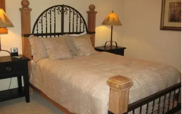 SnowCreek The Lodges