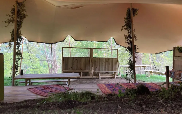 Hapus Hideaway Retreat Site, Sleeps 29