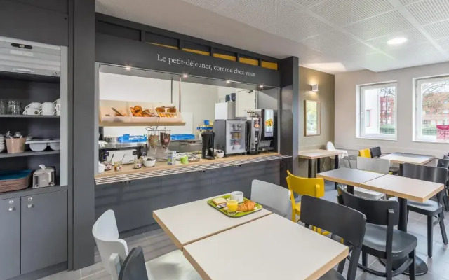 B&B HOTEL Lille Lezennes Stade Pierre Mauroy