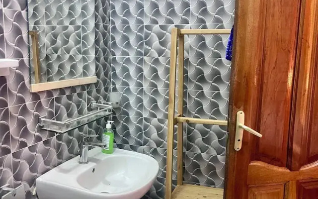 Fadidi House