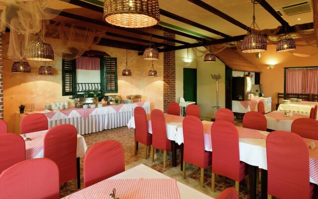 Apartment With Wifi, at 4 km. From City of Trogir