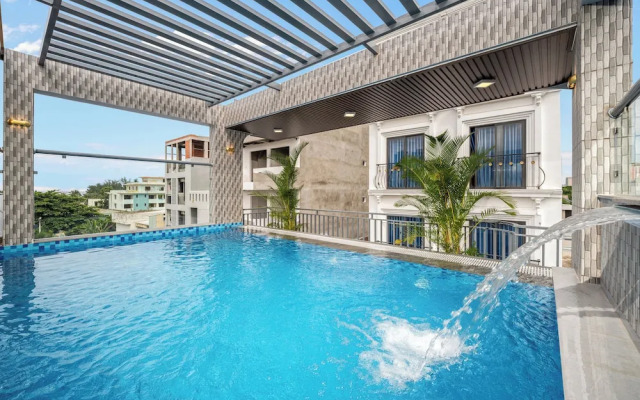 T P Villa