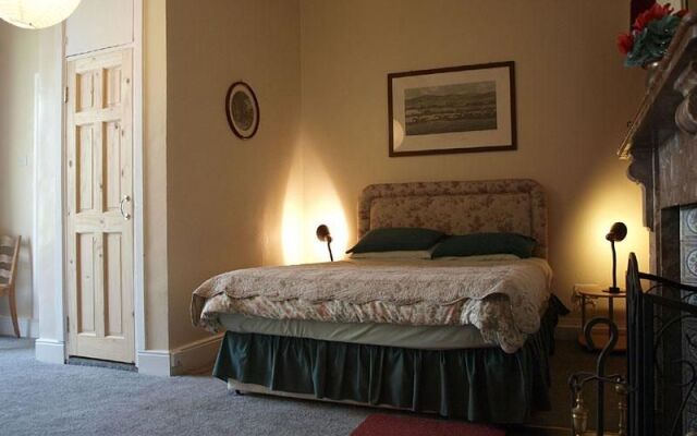 Ross House Bed & Breakfast