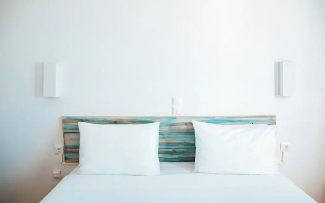Paros Holiday Sun