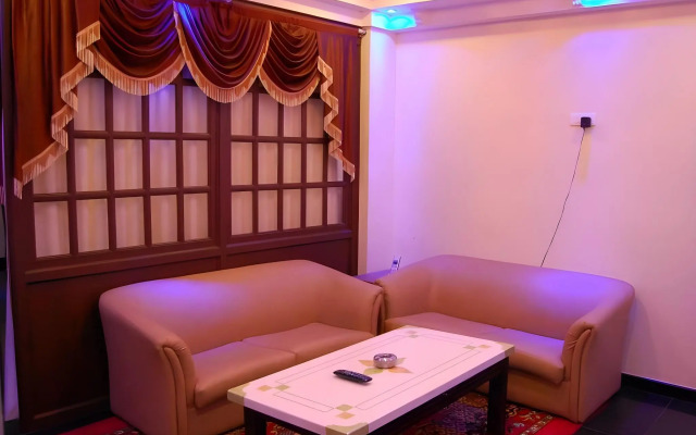 Hotel Royal Sathyam
