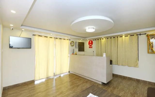 OYO 9184 Lumino Skypark