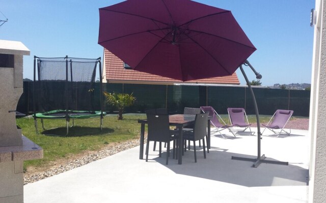 House With 3 Bedrooms in Barneville-carteret, With Enclosed Garden and