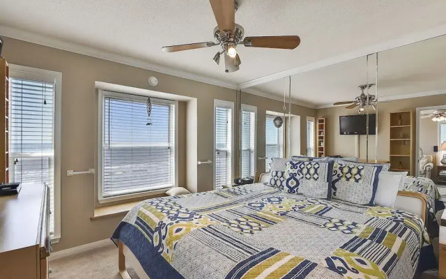 Seascape 1311 - 2 Br Condo