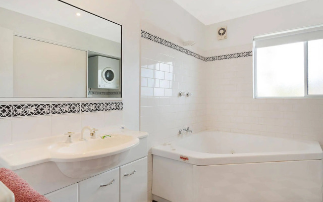 Beach Street Apartments