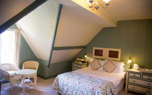Orestone Manor