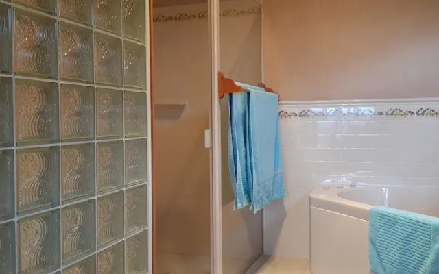 Mapleton Peaceful Provence BnB