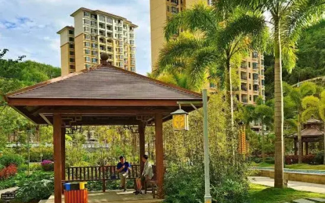 Coconut Maple Home Apartment