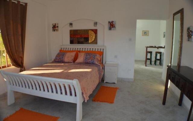 Frangipani Apartment