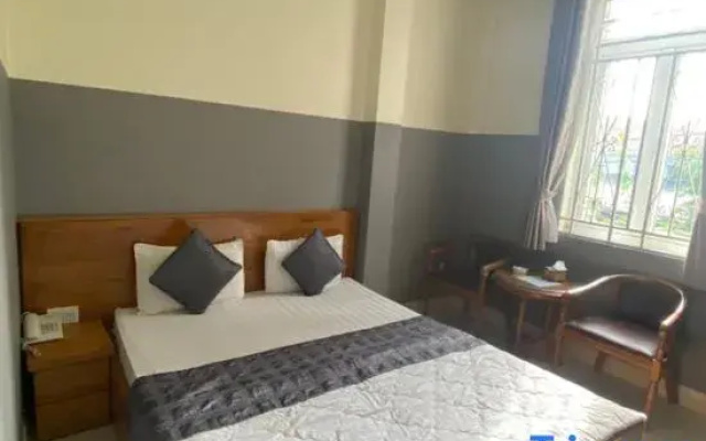 10h Hotel