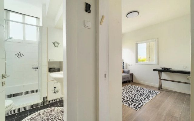 Ramat Aviv Stylish Stay by Sea N' Rent