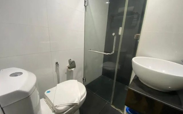 Capital O 90447 Hotel Ezzyhome Kebun Teh