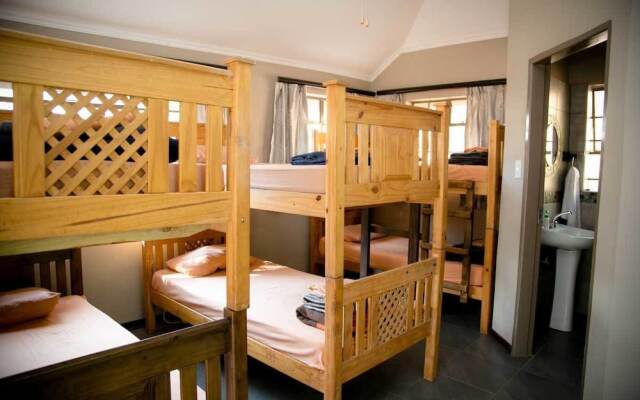 Lidwala Lodge - Hostel