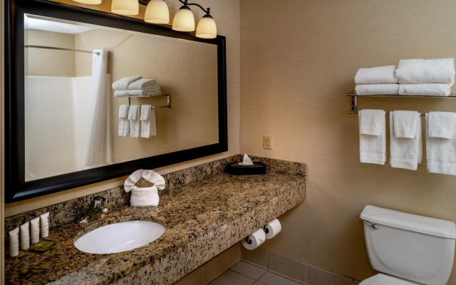 Country Inn & Suites by Radisson, Charleston South, WV