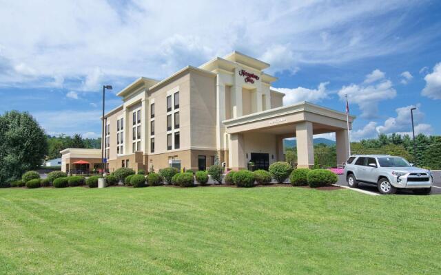 Holiday Inn Express Covington Virginia