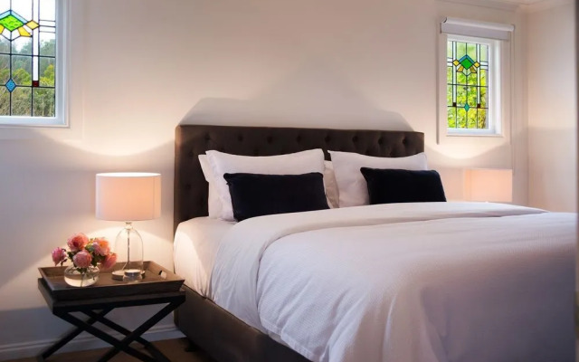 Azure Daylesford Guest House