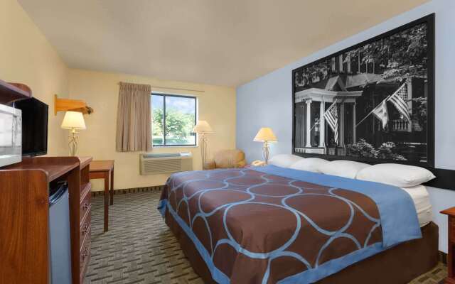 Super 8 by Wyndham Lynchburg VA