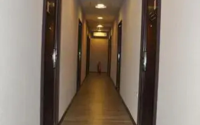 Garni Hotel Tri "O"
