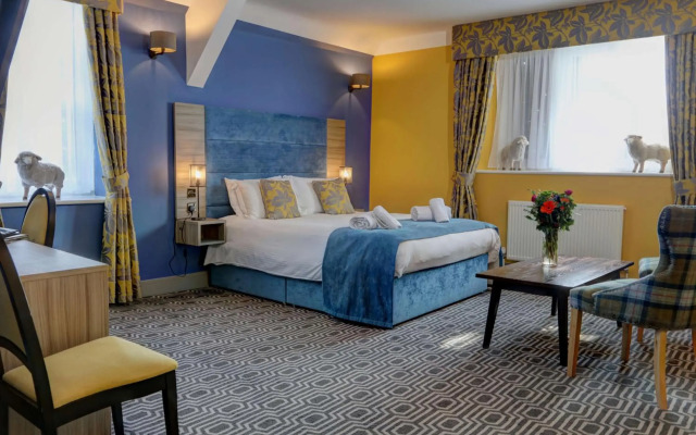 Stonecross Manor Hotel