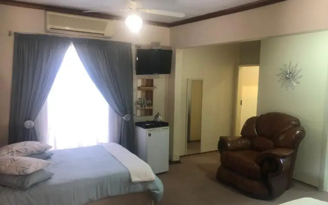 Jolani 2 Guest House