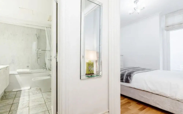 Earls Court Road Apartments